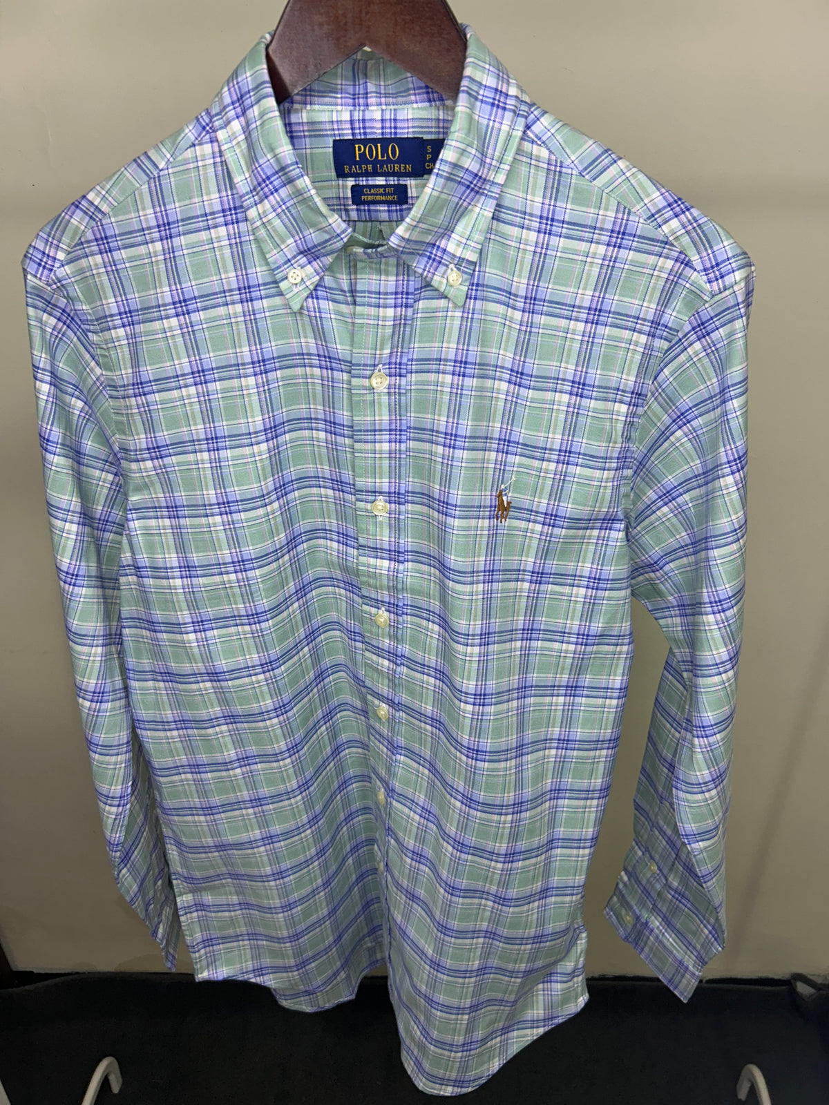 A Ralph Lauren Plaid Performance shirt / Classic fit