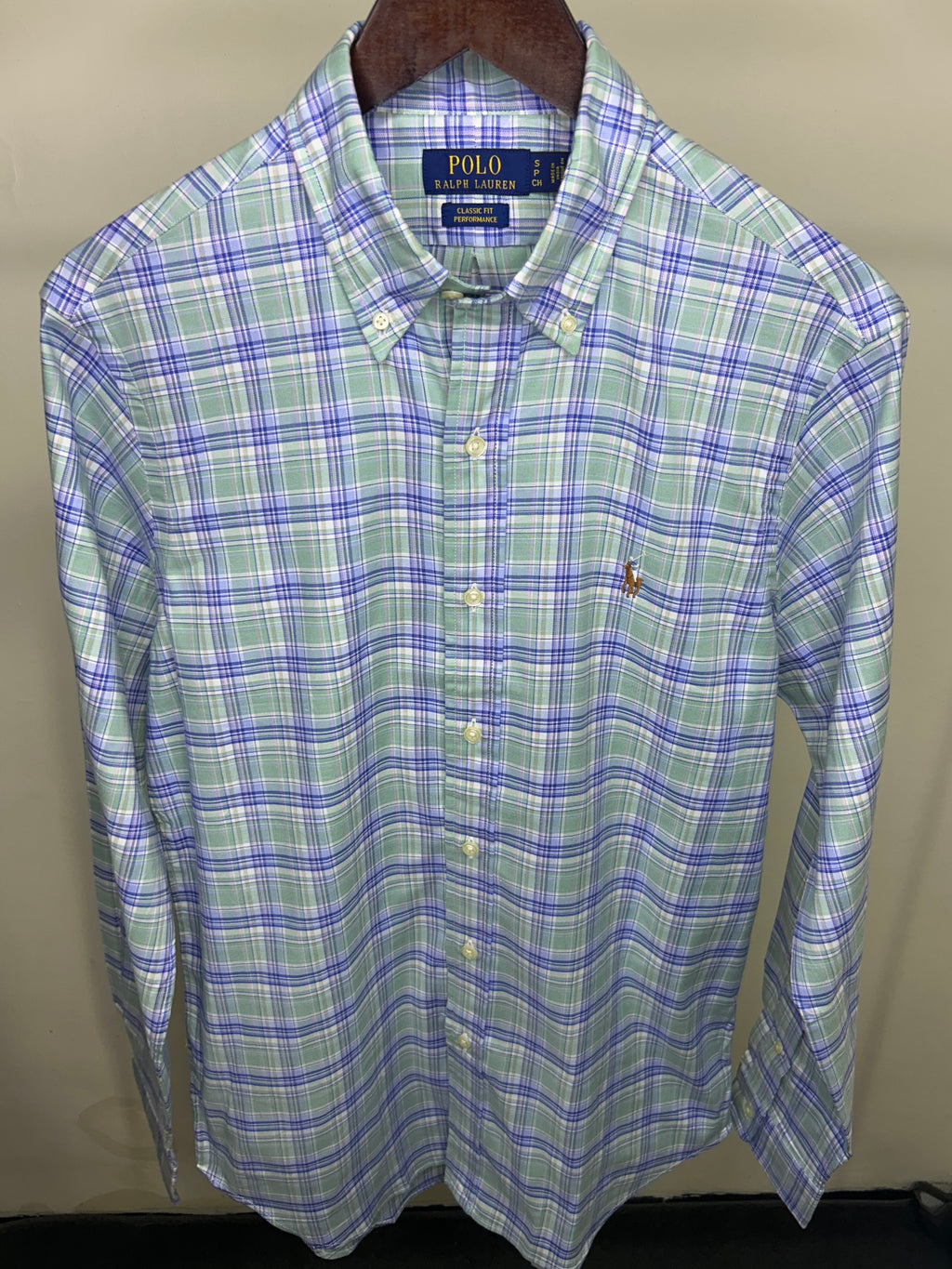 A Ralph Lauren Plaid Performance shirt / Classic fit