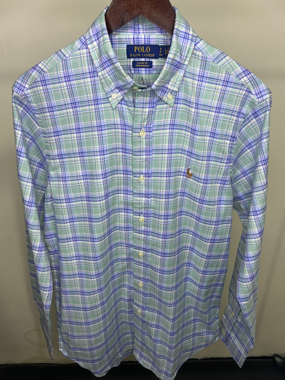 A Ralph Lauren Plaid Performance shirt / Classic fit