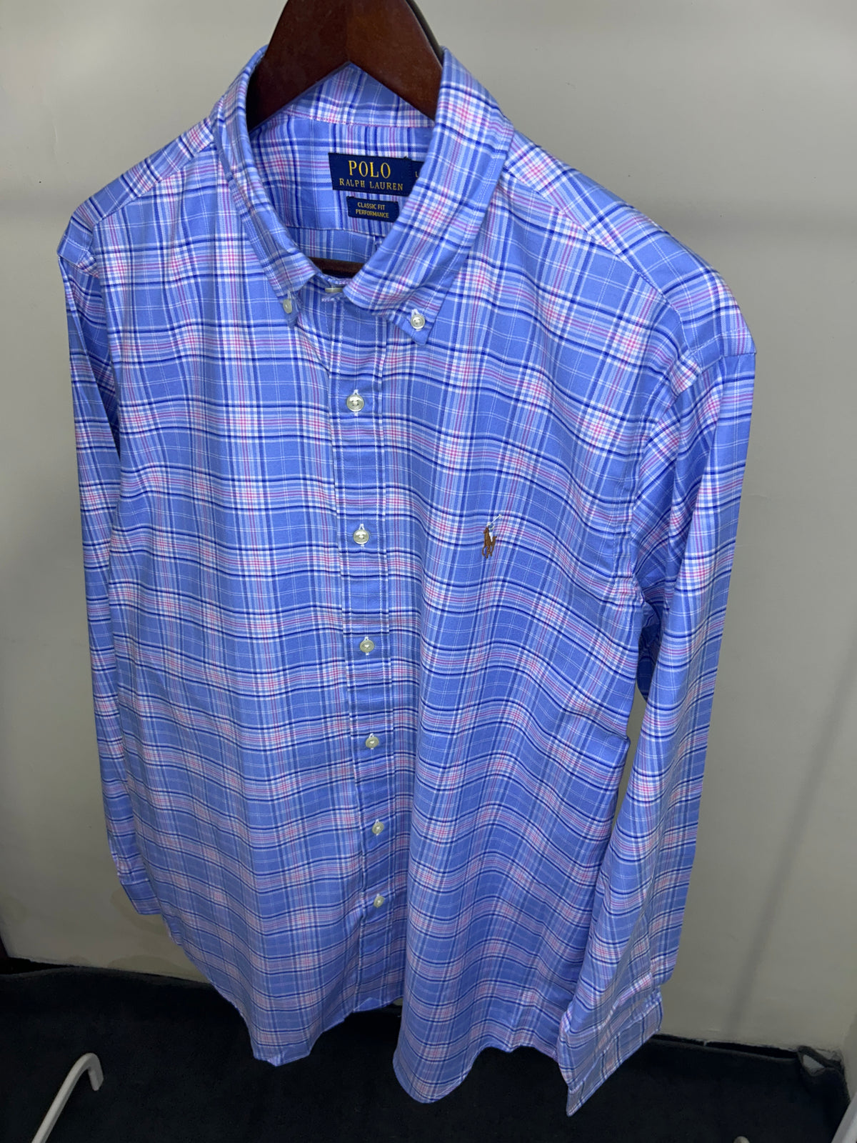 A Ralph Lauren Plaid Performance shirt / Classic fit
